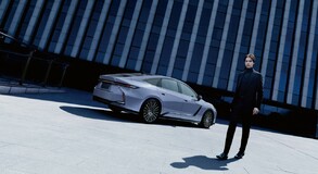 Lexus ES 2025