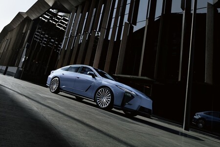 EURÓPSKA PREMIÉRA – NOVÝ LEXUS ES POSÚVA ŠTÝL, LUXUS A KULTIVOVANOSŤ SEDANU NA VYŠŠIU ÚROVEŇ
