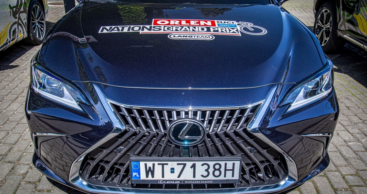 TOYOTA CENTRAL EUROPE, TOYOTA RADOŚĆ I LEXUS WARSZAWA RADOŚĆ OFICJALNYMI PARTNERAMI LANG TEAM. FLOTA ORLEN WYŚCIGU NARODÓW ODEBRANA 