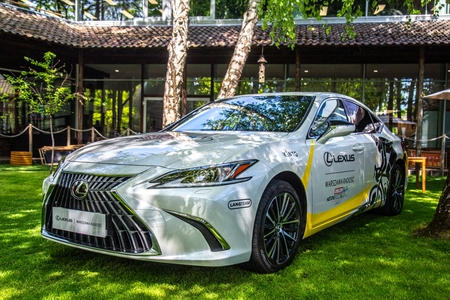 TOYOTA CENTRAL EUROPE, TOYOTA RADOŚĆ I LEXUS WARSZAWA RADOŚĆ OFICJALNYMI PARTNERAMI LANG TEAM. FLOTA ORLEN WYŚCIGU NARODÓW ODEBRANA 