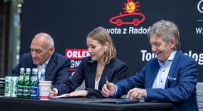 TOYOTA CENTRAL EUROPE, TOYOTA RADOŚĆ I LEXUS WARSZAWA RADOŚĆ OFICJALNYMI PARTNERAMI LANG TEAM