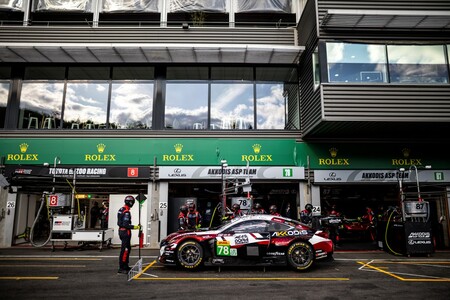 LEXUS W CZOŁÓWCE MISTRZOSTW ŚWIATA. HISTORYCZNE PODIUM I POLE POSITION