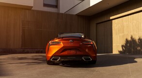 BLAZING CARNELIAN: PREMIERA NOWEGO KOLORU DLA COUPE LEXUS LC 2021