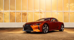 BLAZING CARNELIAN: PREMIERA NOWEGO KOLORU DLA COUPE LEXUS LC 2021