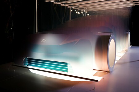 LEXUS LF-ZC W INTERPRETACJI MARJAN VAN AUBEL NA MIAMI ART &amp; DESIGN WEEK