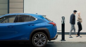  A LEXUS LÁTVÁNYOS CROSSOVER-FORMAVILÁGGAL LÉP BE AZ ELEKTROMOS AUTÓZÁS ÚJ KORSZAKÁBA