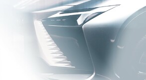 LEXUS PREZENTUJE TEASER NOWEGO ELEKTRYCZNEGO MODELU RZ