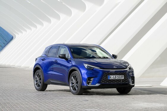 LEXUS LBX W NAJMIE KINTO ONE OD 800 ZŁ NETTO MIESIĘCZNIE