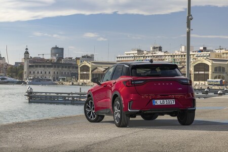 LEXUS LBX TO NAJLEPSZY KOMPAKTOWY HYBRYDOWY SUV W ECOCAR ELECTRIFIED TOP 50