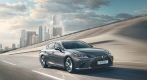 NOWY LEXUS ES OTRZYMAŁ DWIE NAGRODY BEST IN CLASS PRZYZNANE PRZEZ EURO NCAP