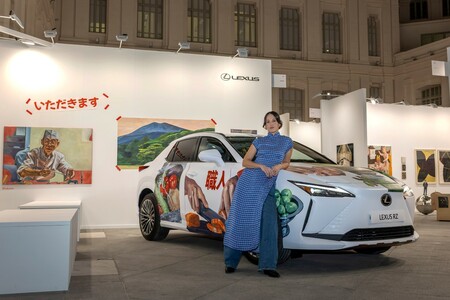 ELEKTRYCZNY LEXUS RZ JAKO DZIEŁO SZTUKI. WYJĄTKOWY EGZEMPLARZ STWORZONY NA 20. EDYCJĘ ART MADRID