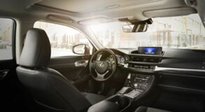LÁTVÁNYOSAN MEGÚJUL A LEXUS KATEGÓRIATEREMTŐ BELÉPŐ MODELLJE