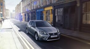 LÁTVÁNYOSAN MEGÚJUL A LEXUS KATEGÓRIATEREMTŐ BELÉPŐ MODELLJE