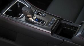 Lexus LBX  - local