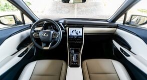 Lexus LBX  - local