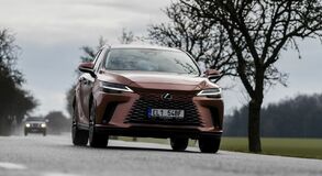 Lexus RX - local
