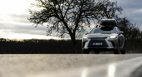 Lexus RX - local