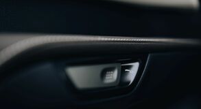 Lexus RX - local