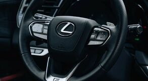 Lexus RX - local