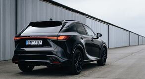 Lexus RX - local