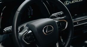Lexus RX - local