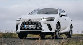 Lexus RX - local