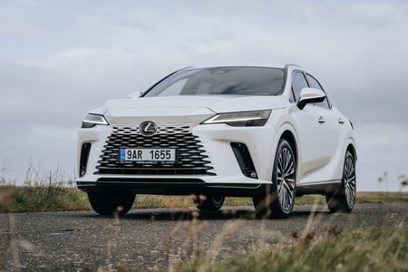 CELÝ LISTOPAD JE U ZNAČKY LEXUS VE ZNAMENÍ AKČNÍ NABÍDKY LAST MINUTE EDITION