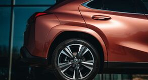 Lexus UX - local 