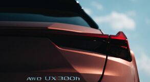 Lexus UX - local 