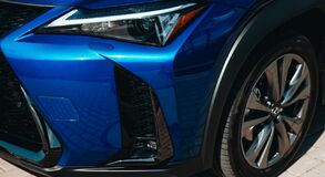 Lexus UX - local 