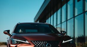 Lexus UX - local 