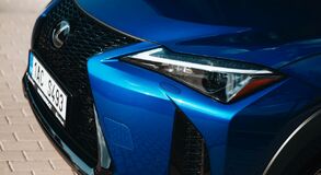 Lexus UX - local 