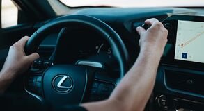 Lexus UX - local 