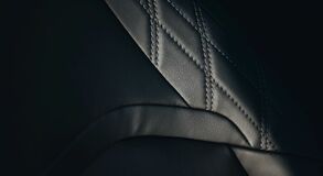 Lexus UX - local 