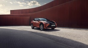 Lexus RZ 2023