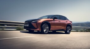 Lexus RZ 2023