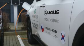 Lexus oficiálním vozem Davis Cupu v Ostravě