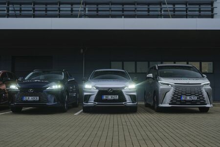 LEXUS OFICIÁLNÍM VOZEM DAVIS CUPU V OSTRAVĚ