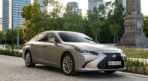 Lexus ES 2023