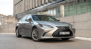 Lexus ES 2023