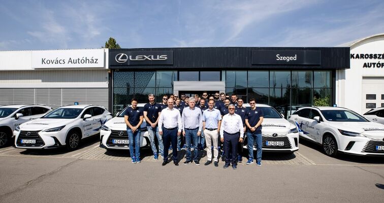 Folytatódik a Lexus és az OTP Bank - Pick Szeged kézilabdacsapat együttműködése