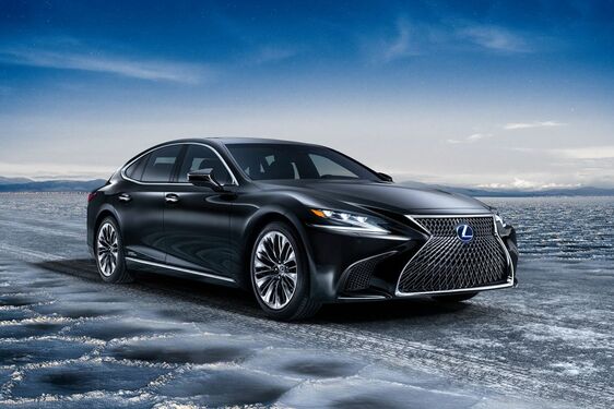  LEXUS LS: A LUXUS CSILLOGÁSA