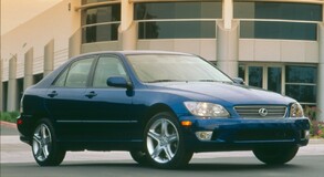 Lexus IS 25 lat