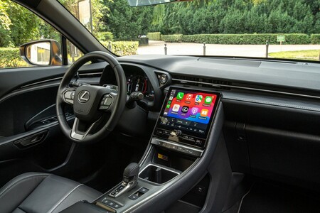 LEXUS NAJCZĘŚCIEJ WYBIERANĄ MARKĄ PREMIUM PRZEZ KLIENTÓW INDYWIDUALNYCH. NX I LBX Z MOCNĄ POZYCJĄ