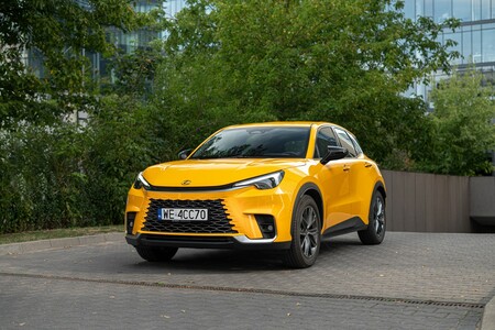 NX NAJCHĘTNIEJ WYBIERANYM MODELEM W KLASIE PREMIUM. LEXUS MARKĄ NR 1 WŚRÓD OSÓB PRYWATNYCH