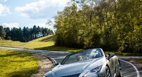 LEXUS LC CONVERTIBLE TESTOWANY W PRZESZYWAJĄCYM MROZIE