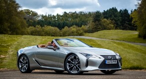 LEXUS LC CONVERTIBLE TESTOWANY W PRZESZYWAJĄCYM MROZIE