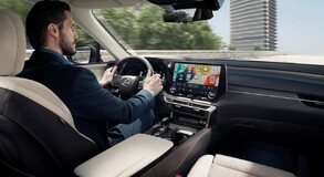 Megáll, ha a sofőr nem képes rá: ötcsillagos biztonságot nyújt a vadonatúj Lexus RX