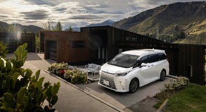 LEXUS LM ODMIENIŁ KOMFORT PODRÓŻY DLA PASAŻERÓW VIP
