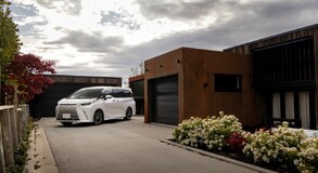 LEXUS LM ODMIENIŁ KOMFORT PODRÓŻY DLA PASAŻERÓW VIP